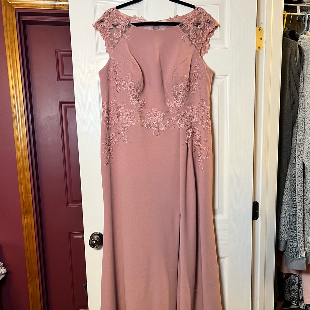 Plus Size Straight Formal Dresss